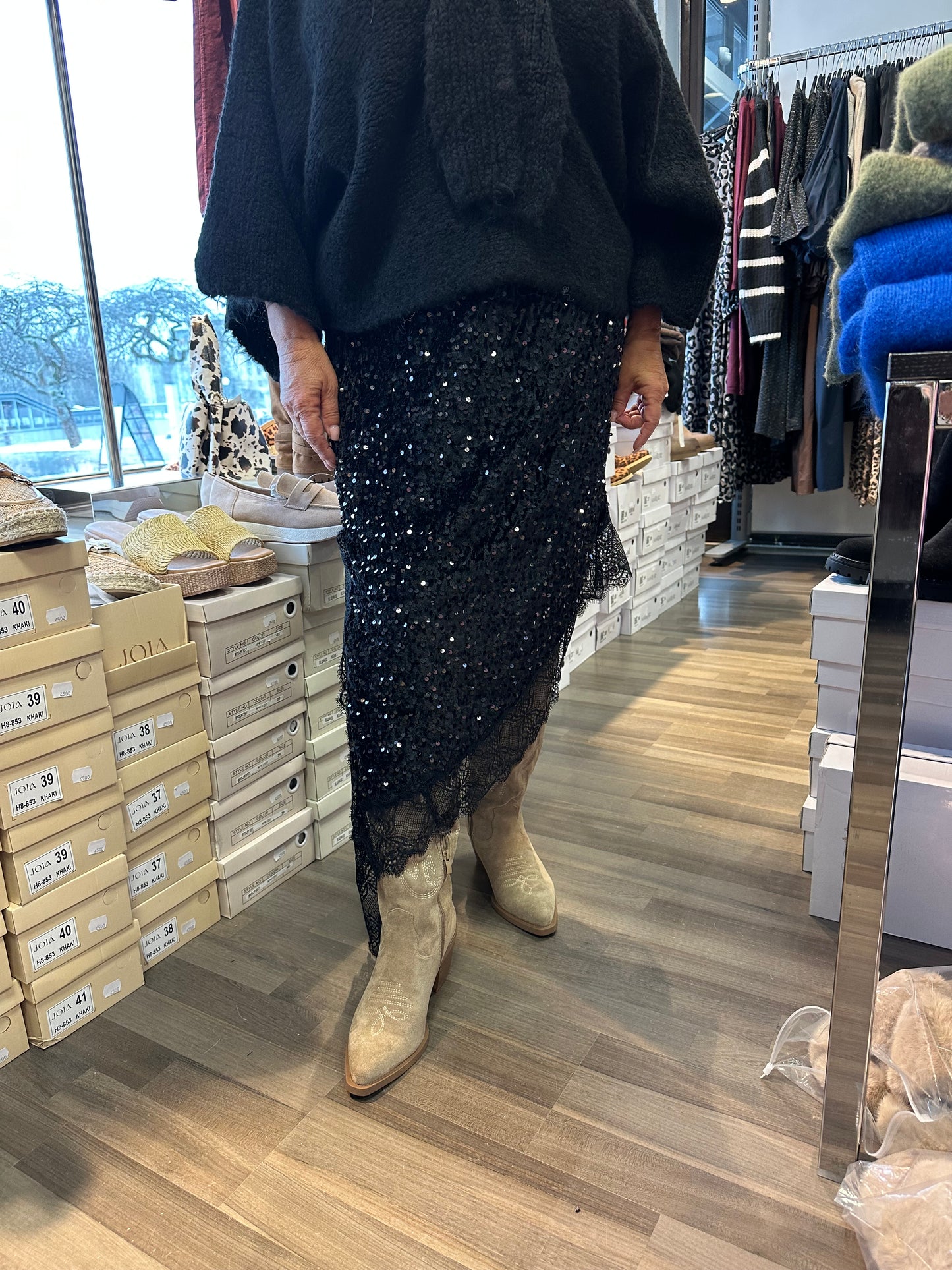 Plussize paljettihame