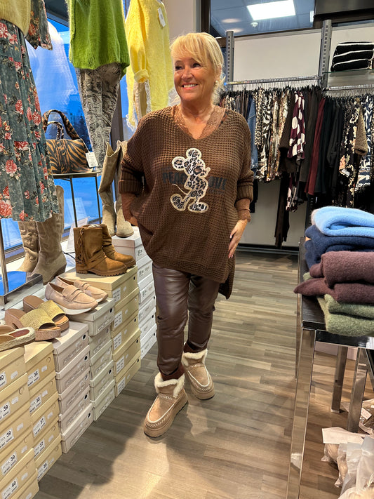 Mikki oversize-neule ruskea