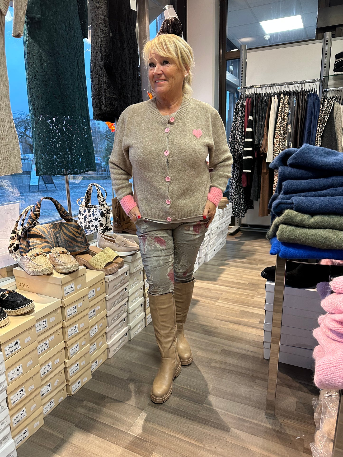 Neuletakki Contrast pinkki