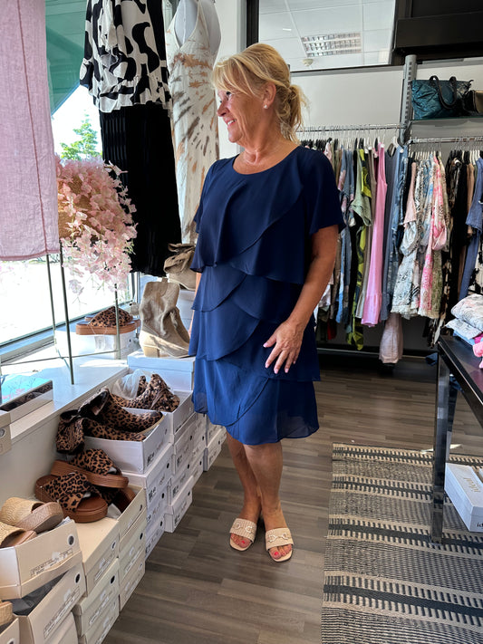 Lyhyt sifonkimekko tummansininen