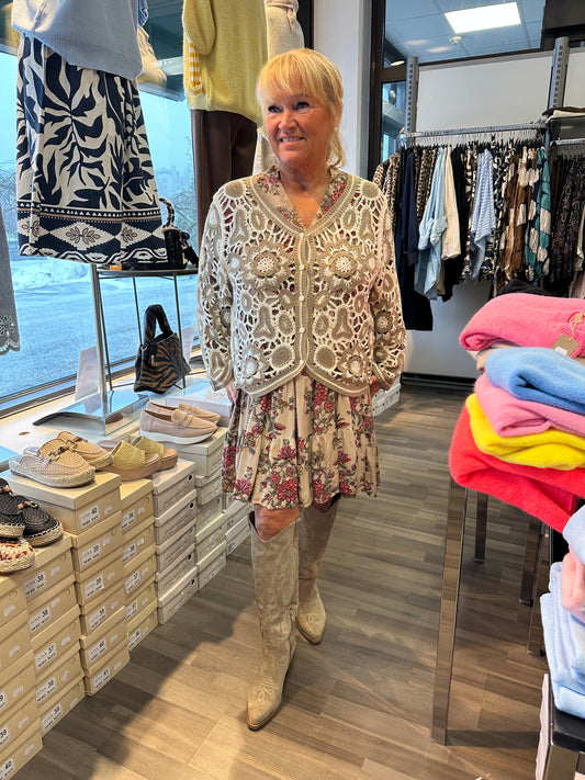 Pitsineuletakki  beessi