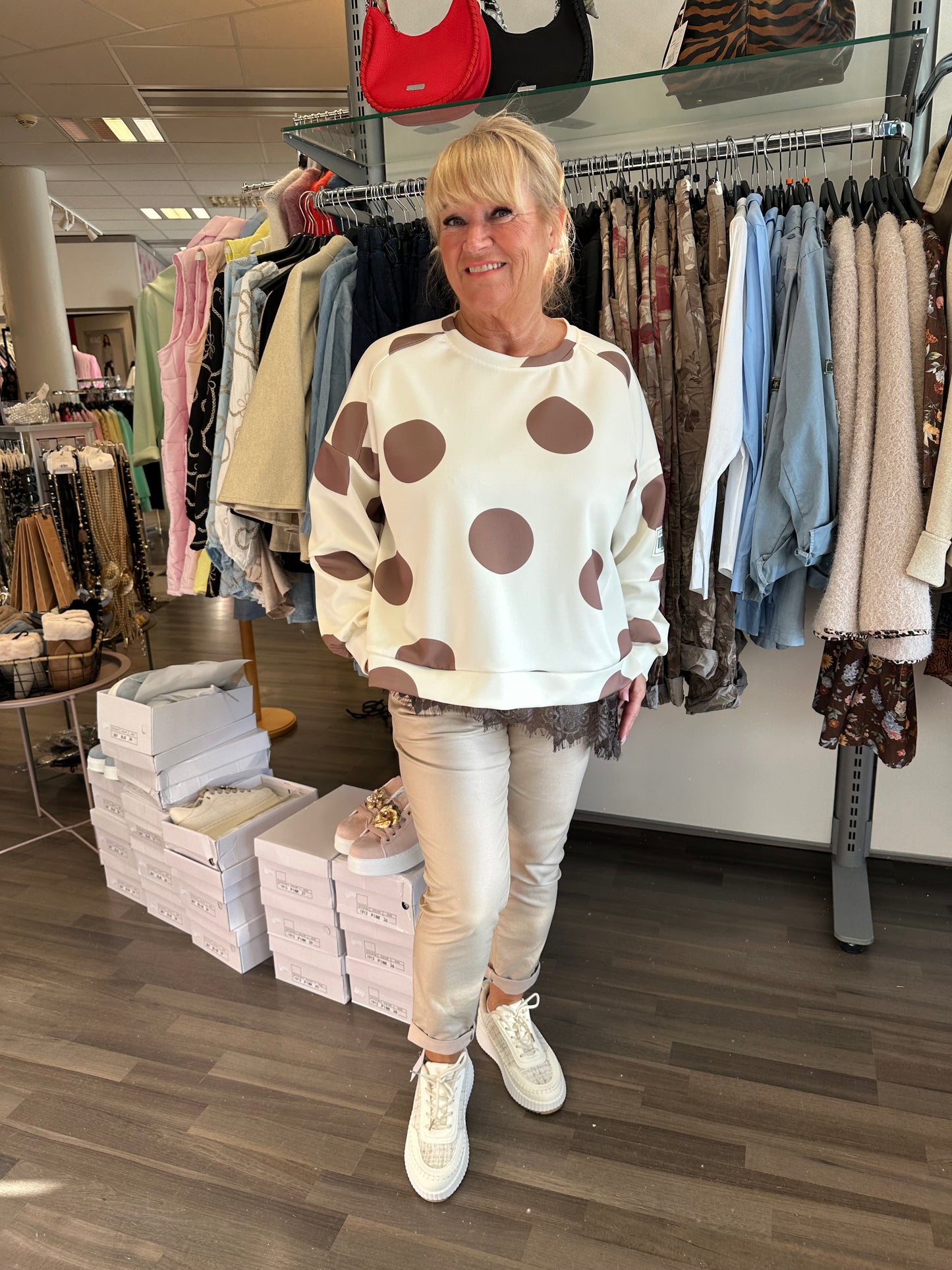 Collegepusero pallokuosinen kerma