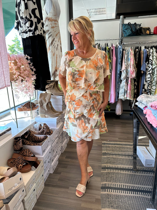 Lyhyt sifonkimekko oranssi