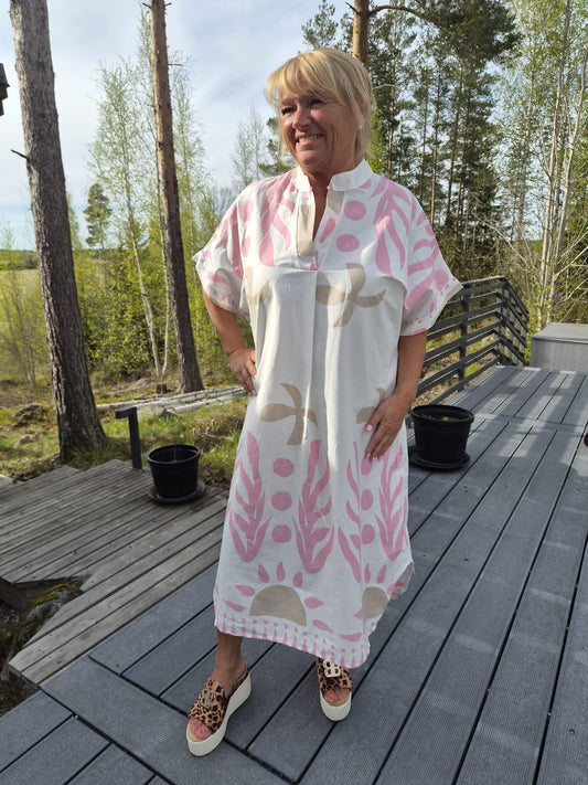 Plussize kuviollinen puuvillamekko