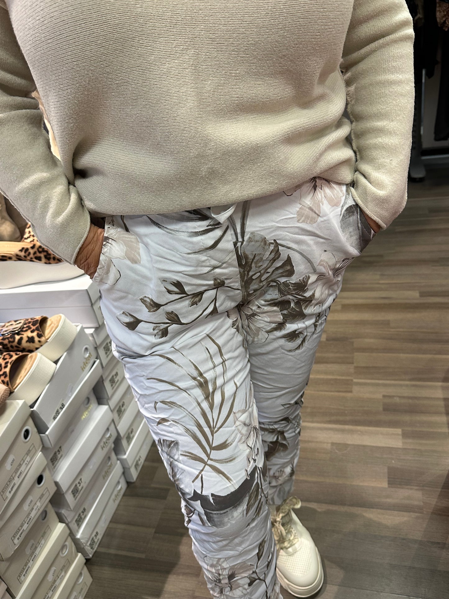 Spring Flower stretch housu valkoinen