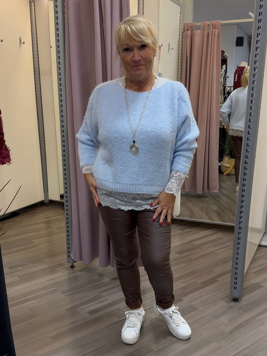 Pörröneule Anouk vaaleansininen