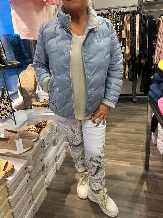 Kevyt toppatakki sininen