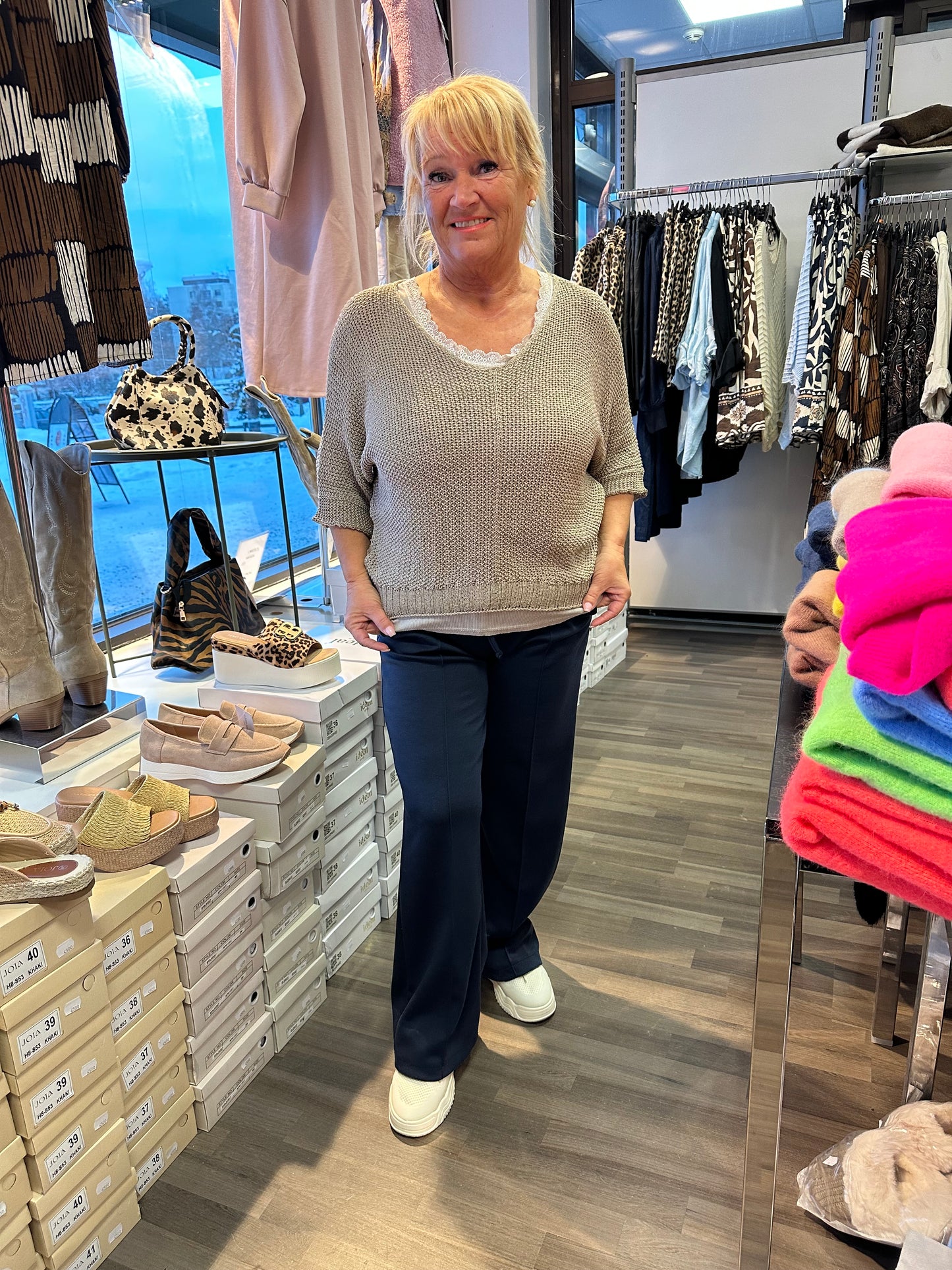 One size neule taupe