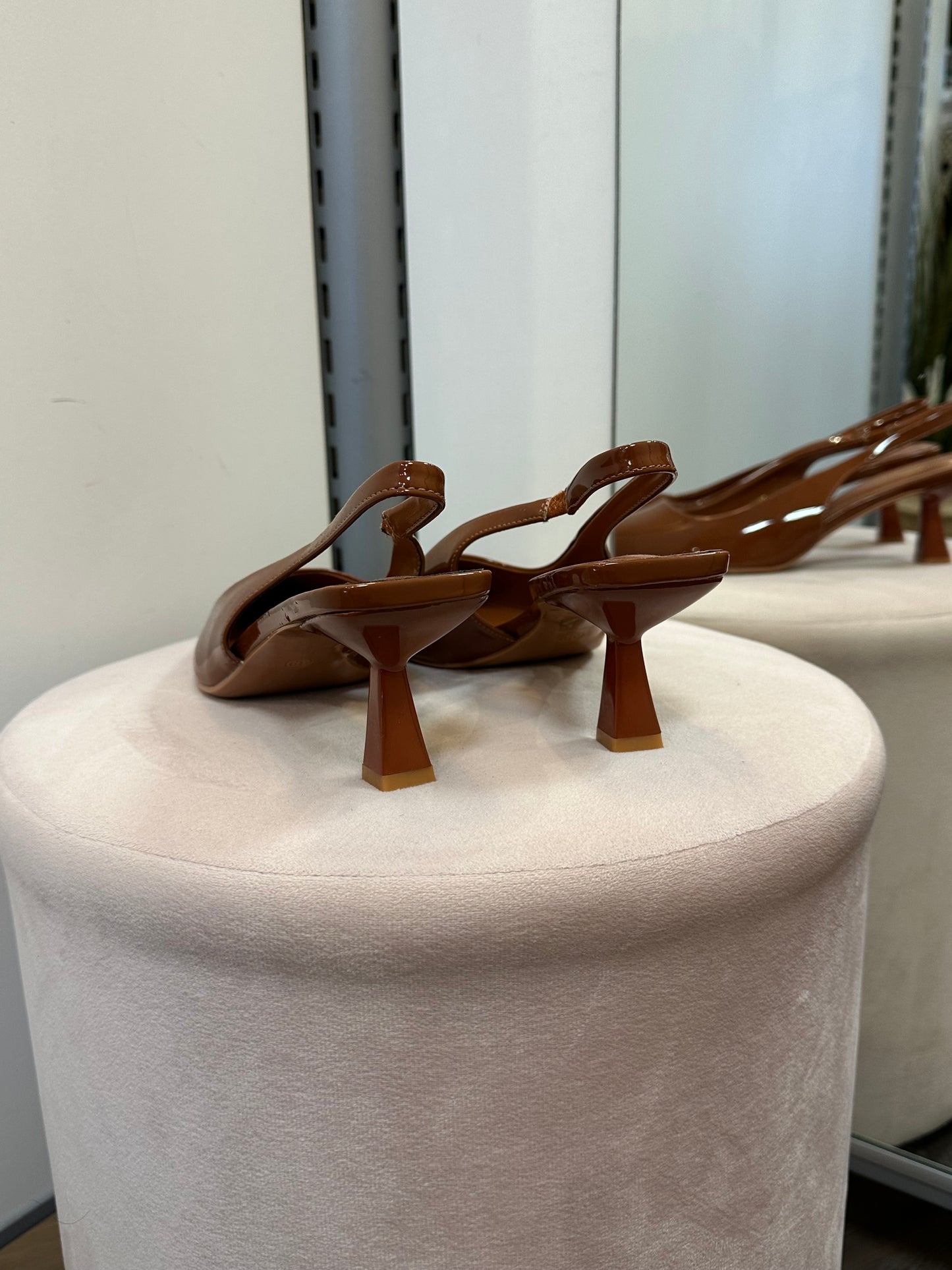 Slingback korkokenkä