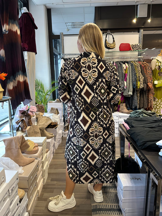 Kuviollinen viskoosimekko musta