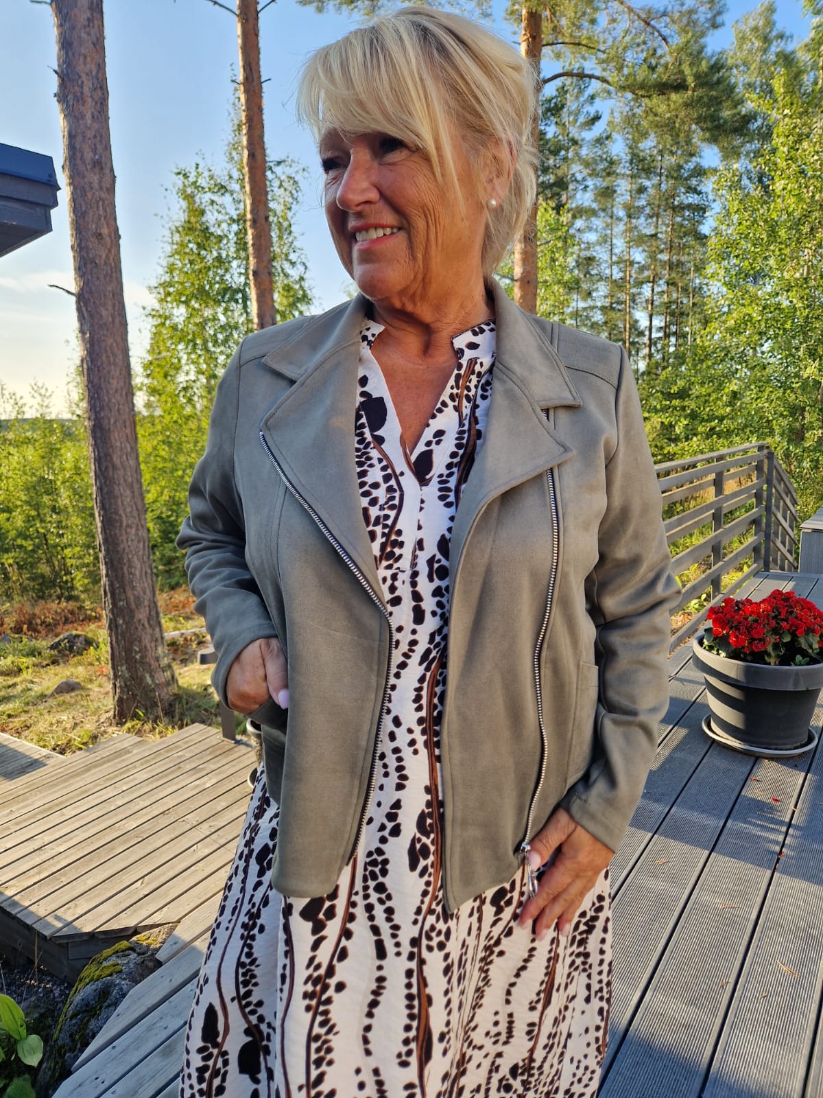 Keinomokkainen biker jakku khaki