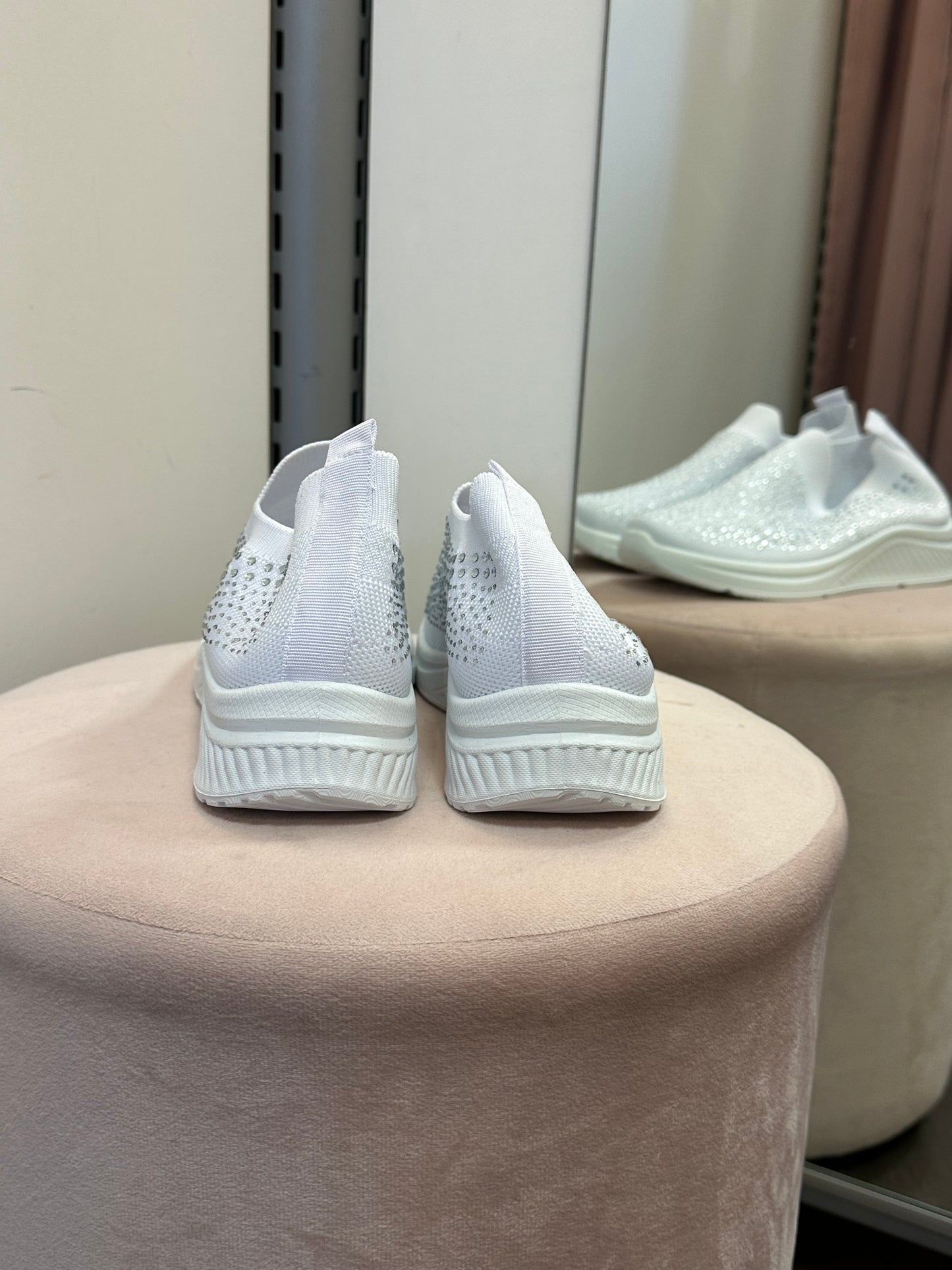 Tossutennarit blingillä valkoinen