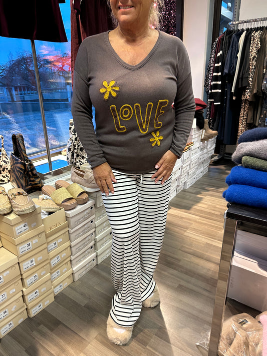 Lämmin pusero LoVE taupe