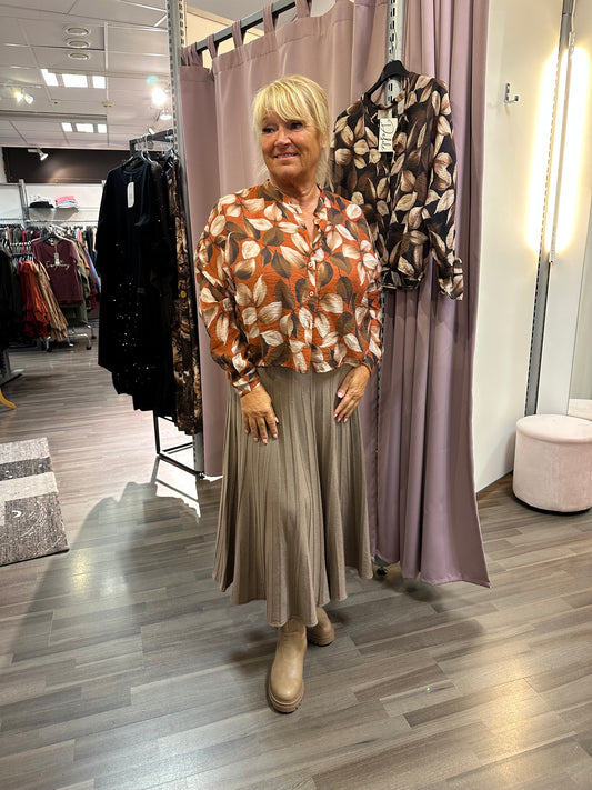 Lyhyt paitis oranssi