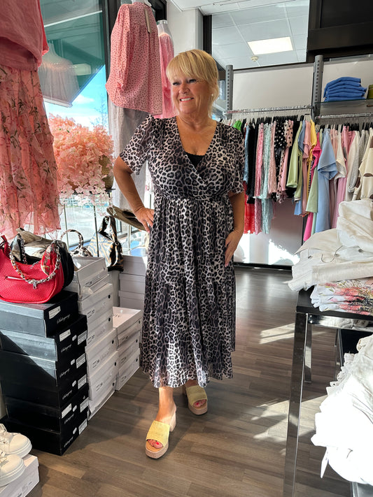 Mesh kietaisutyylinen mekko