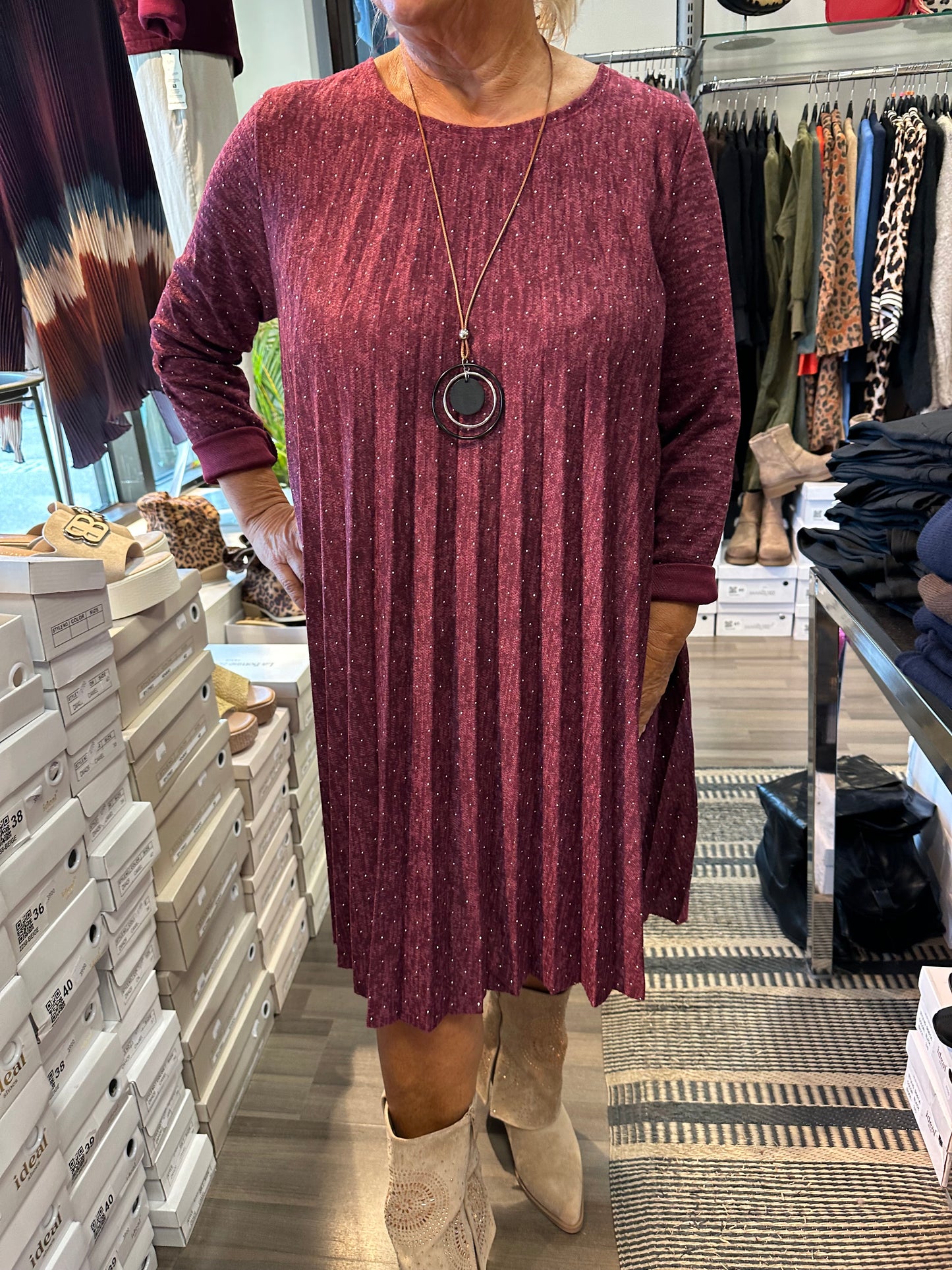 Bling pliseerattu neulemekko viininpunainen