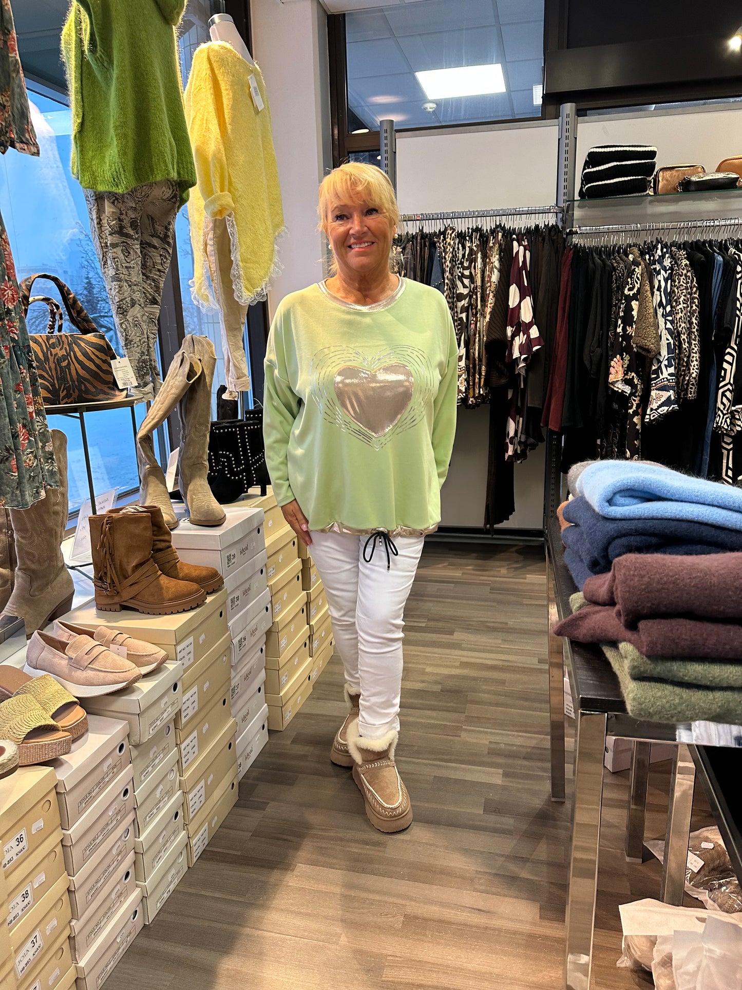 College-pusero Metallic Heart pistaasi