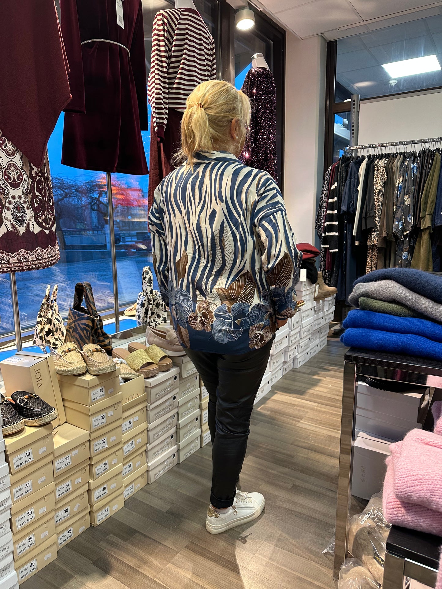 Viskoosipaitis sininen