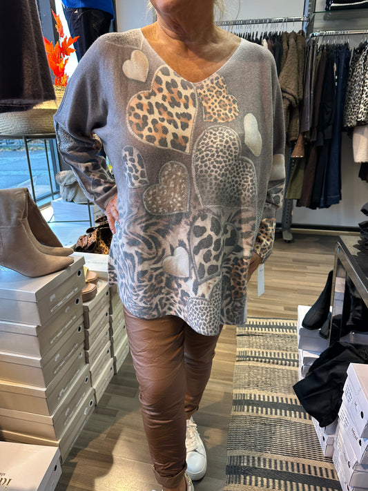 Kuosillinen plussize neule taupe