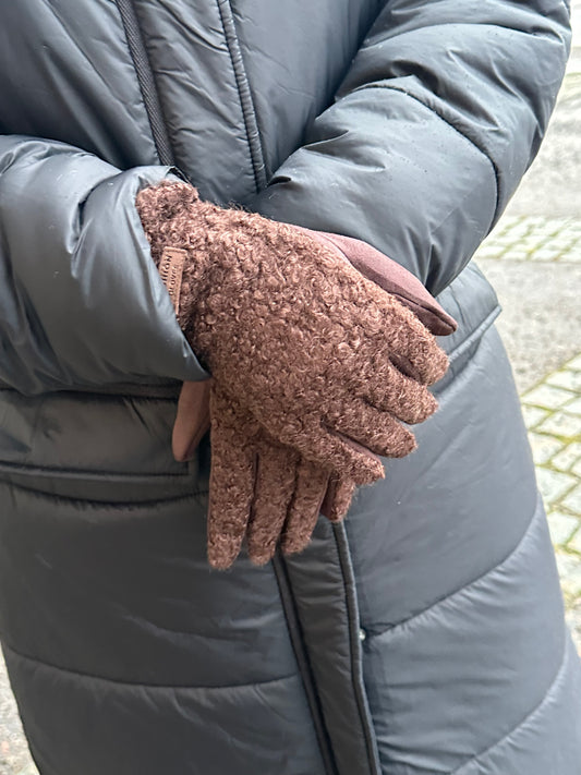 Bouclee sormikkaat ruskea