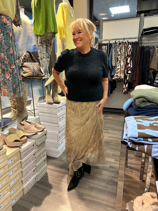 Kid mohair neule lyhyillä hihoilla musta