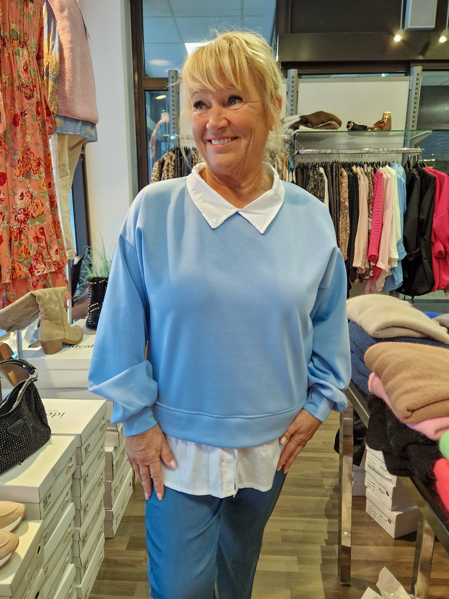 Kauluspaita college sininen