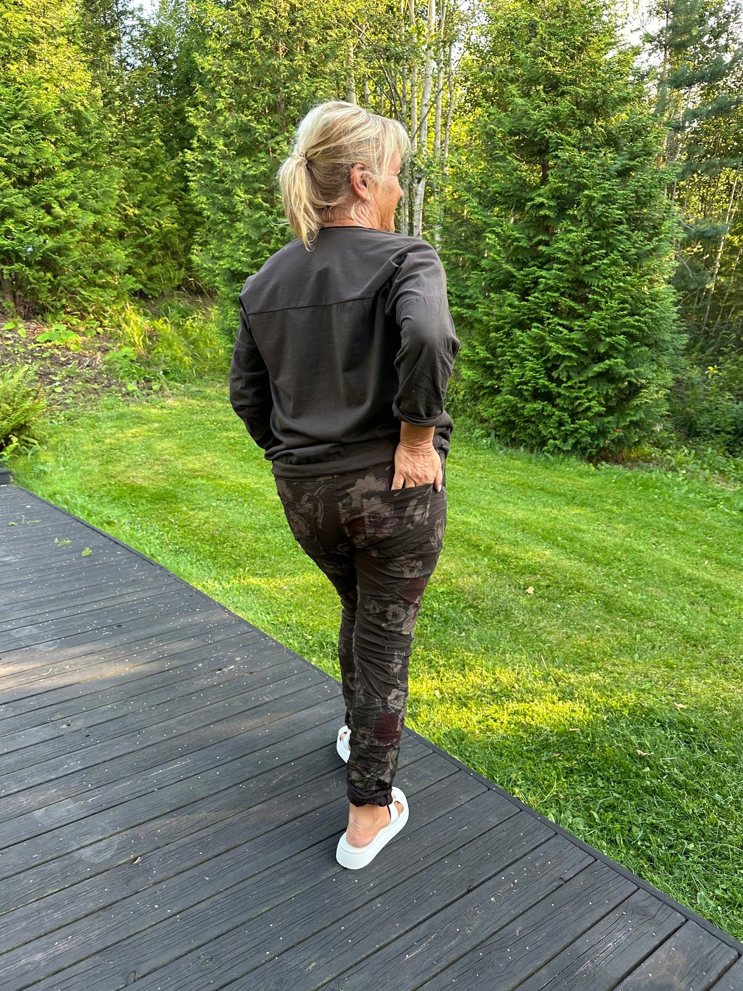 Fall Flower stretch housu ruskea