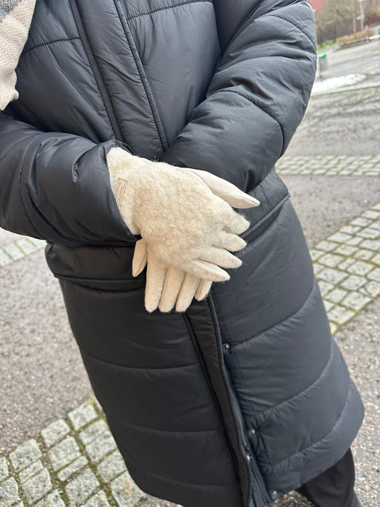 Bouclee sormikkaat luonnonvalkoinen