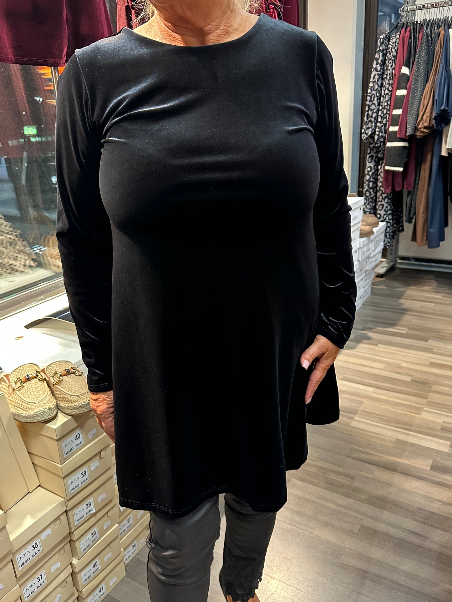 Samettiveluuri tunika musta