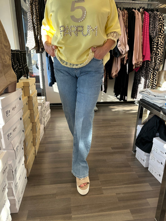 Suoralahkeinen farkku Laura