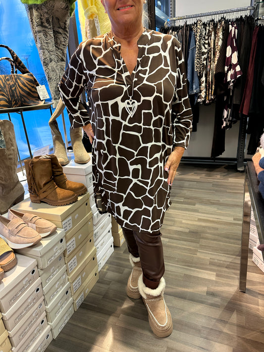 Liukaspintainen pitkä tunika ruskea