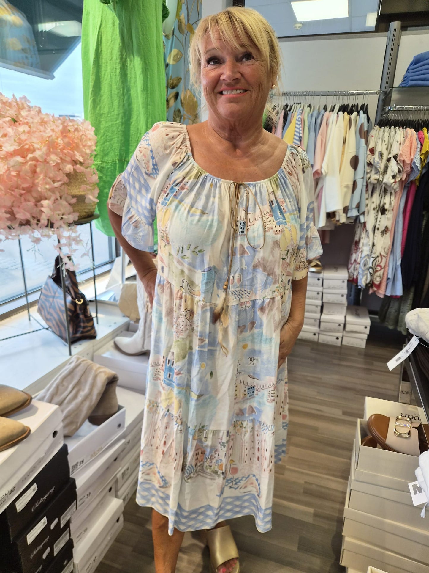 Plussize viskoosimekko