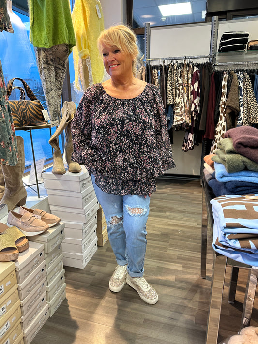 Kukallinen sifonkipusero musta