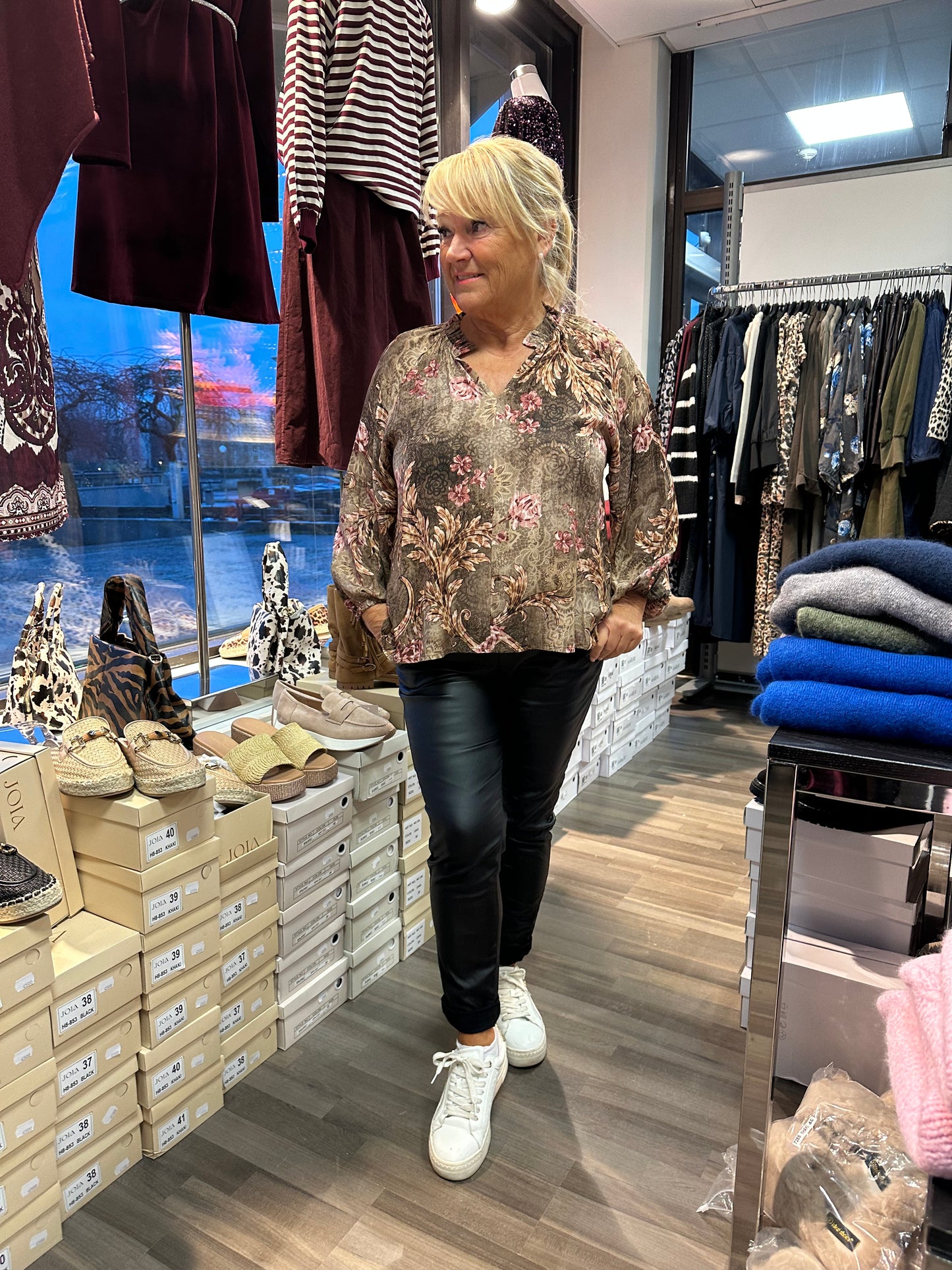 Viskoosipusero Octavia fango