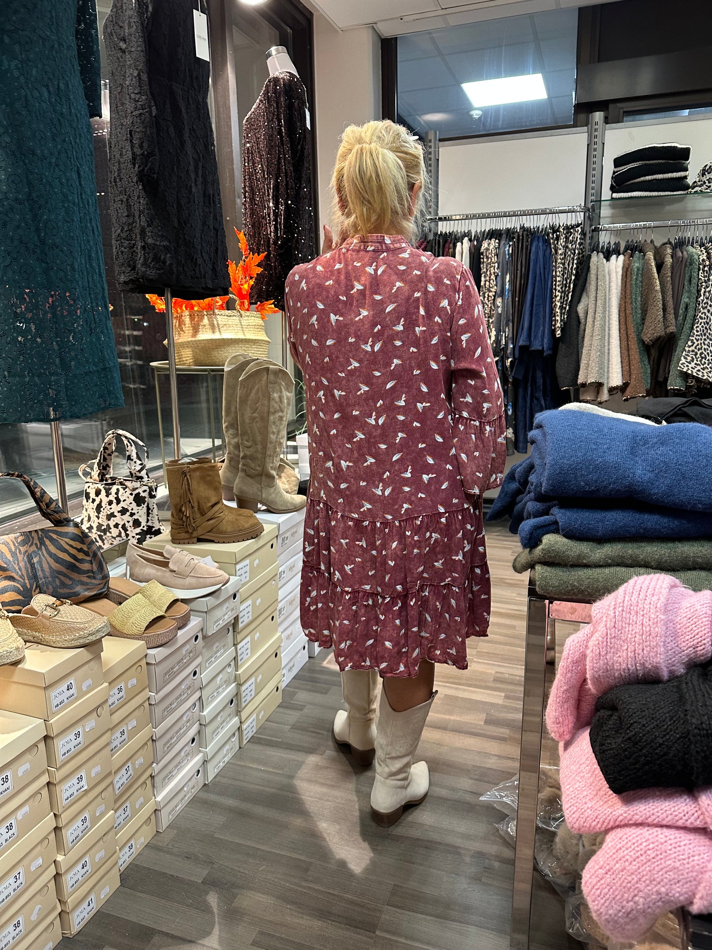 Lyhyt mekko Moonlit Meadow