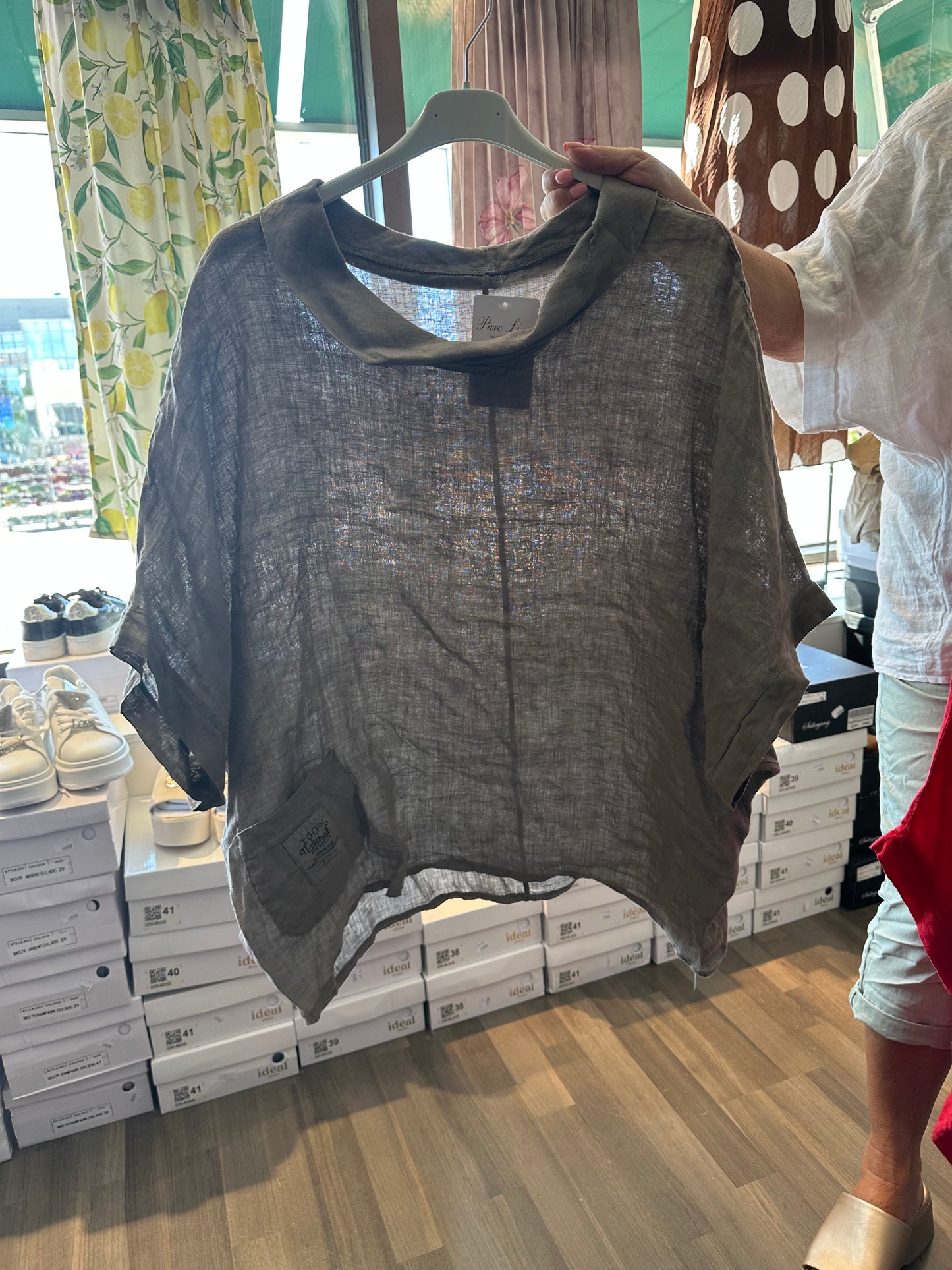 Plussize pellavapusero kauluksella (5 väriä)