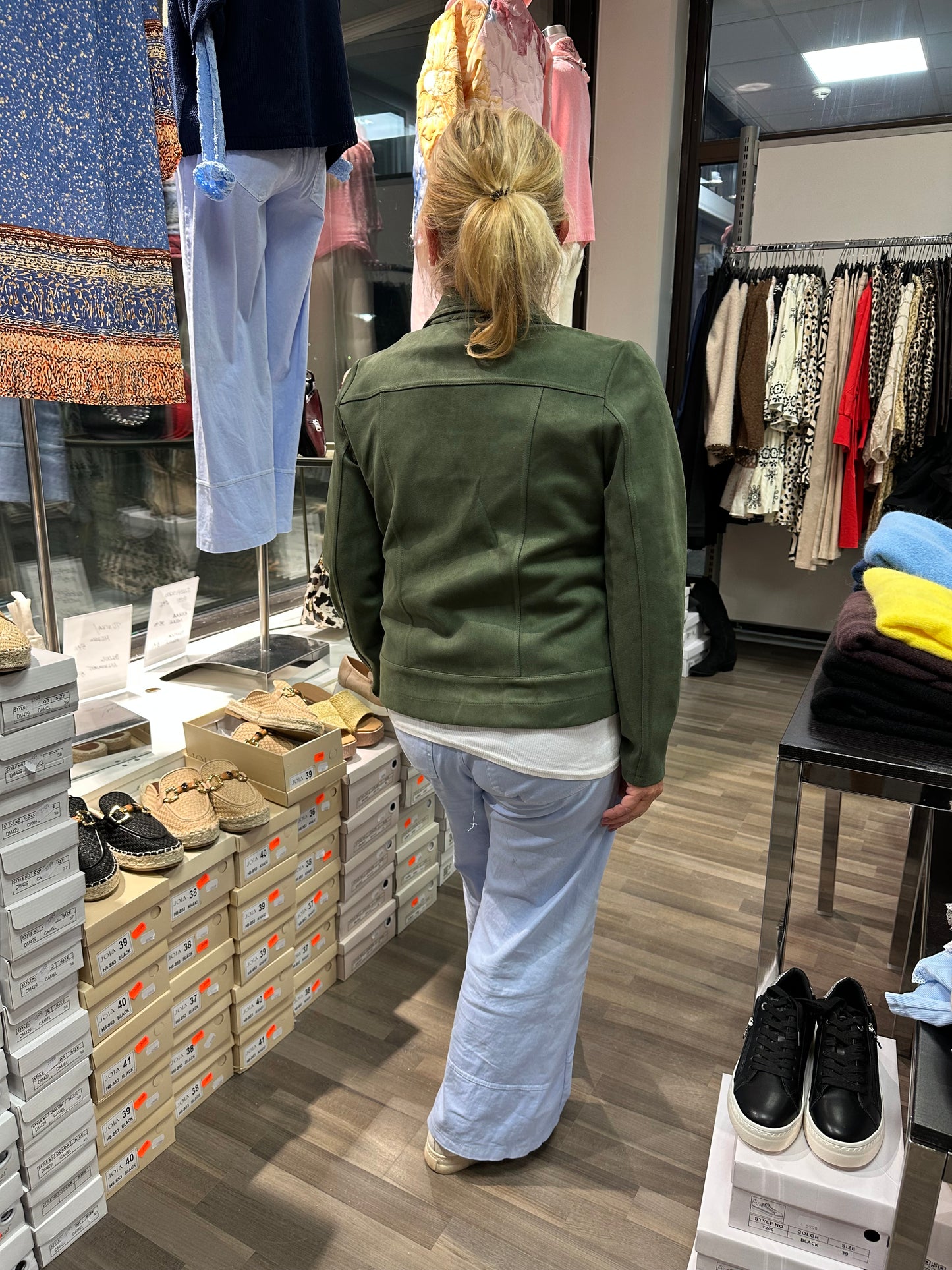 Keinomokkainen biker jakku (6 väriä)