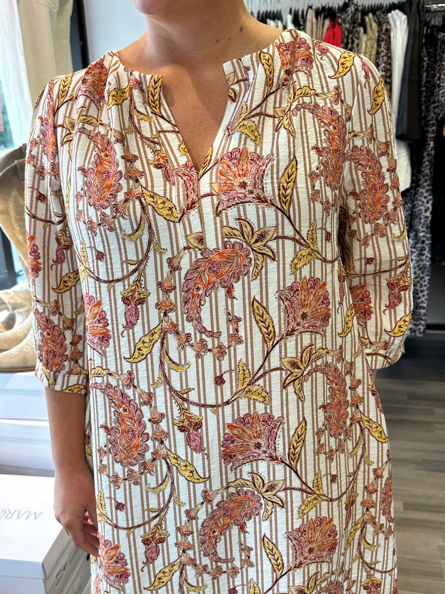 Kuviollinen viskoosimekko Camel