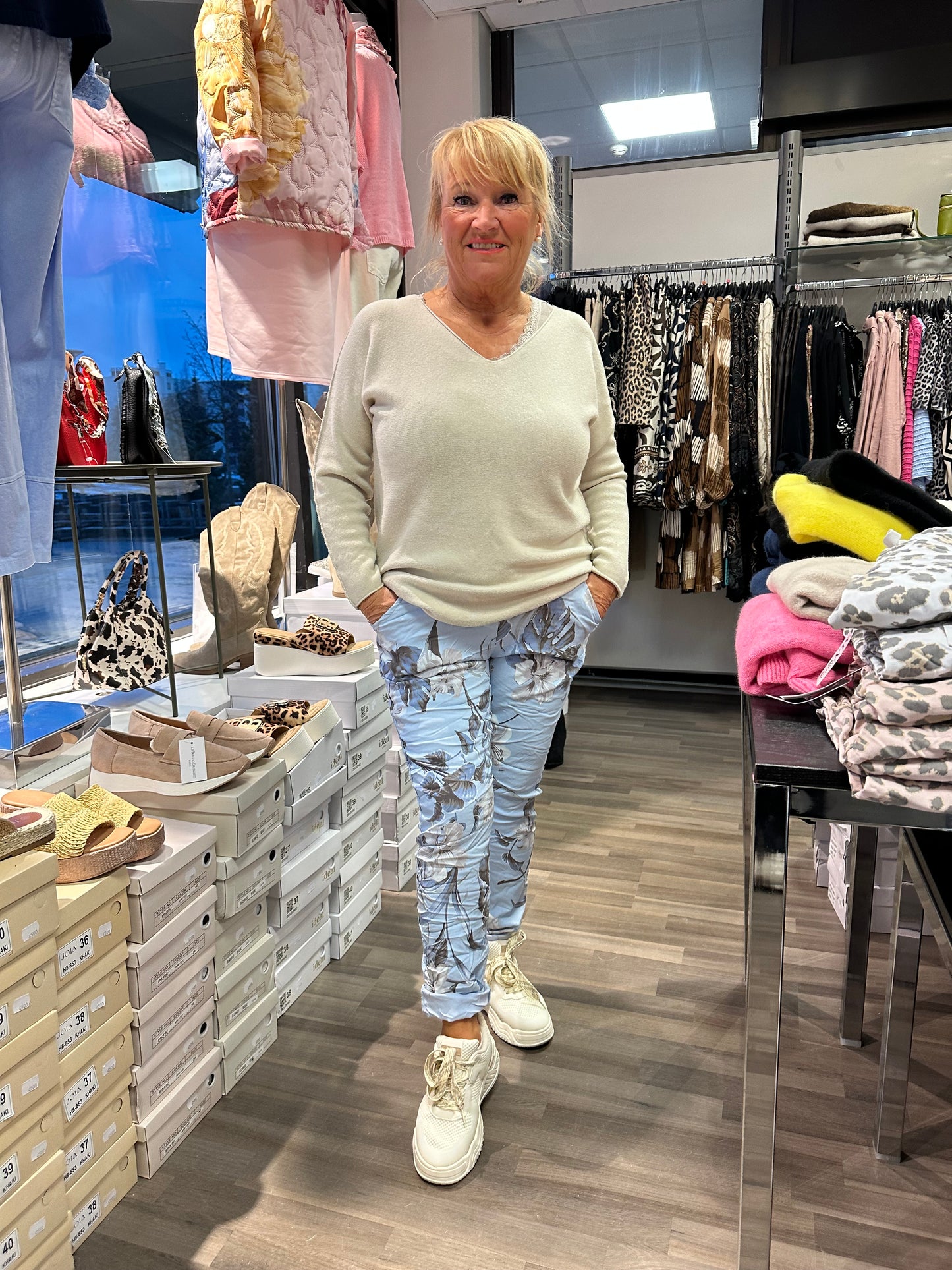 Spring Flower stretch housu sininen