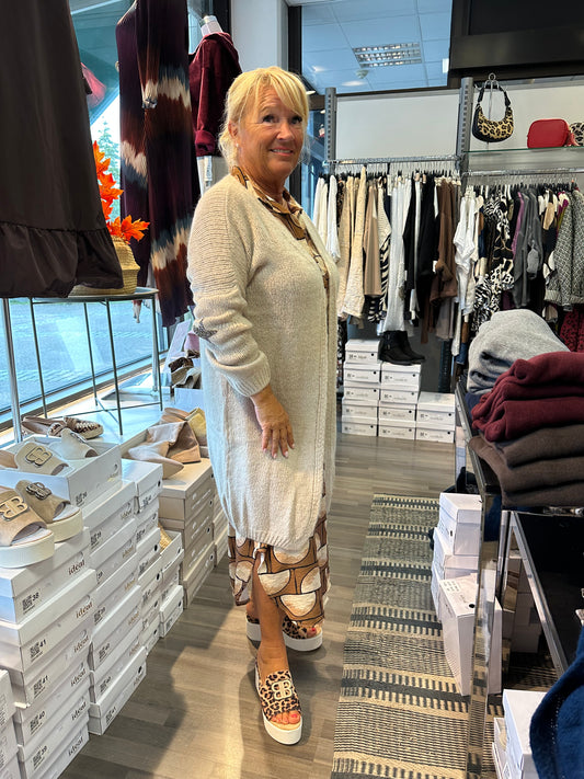 Neuletakki Star beessi