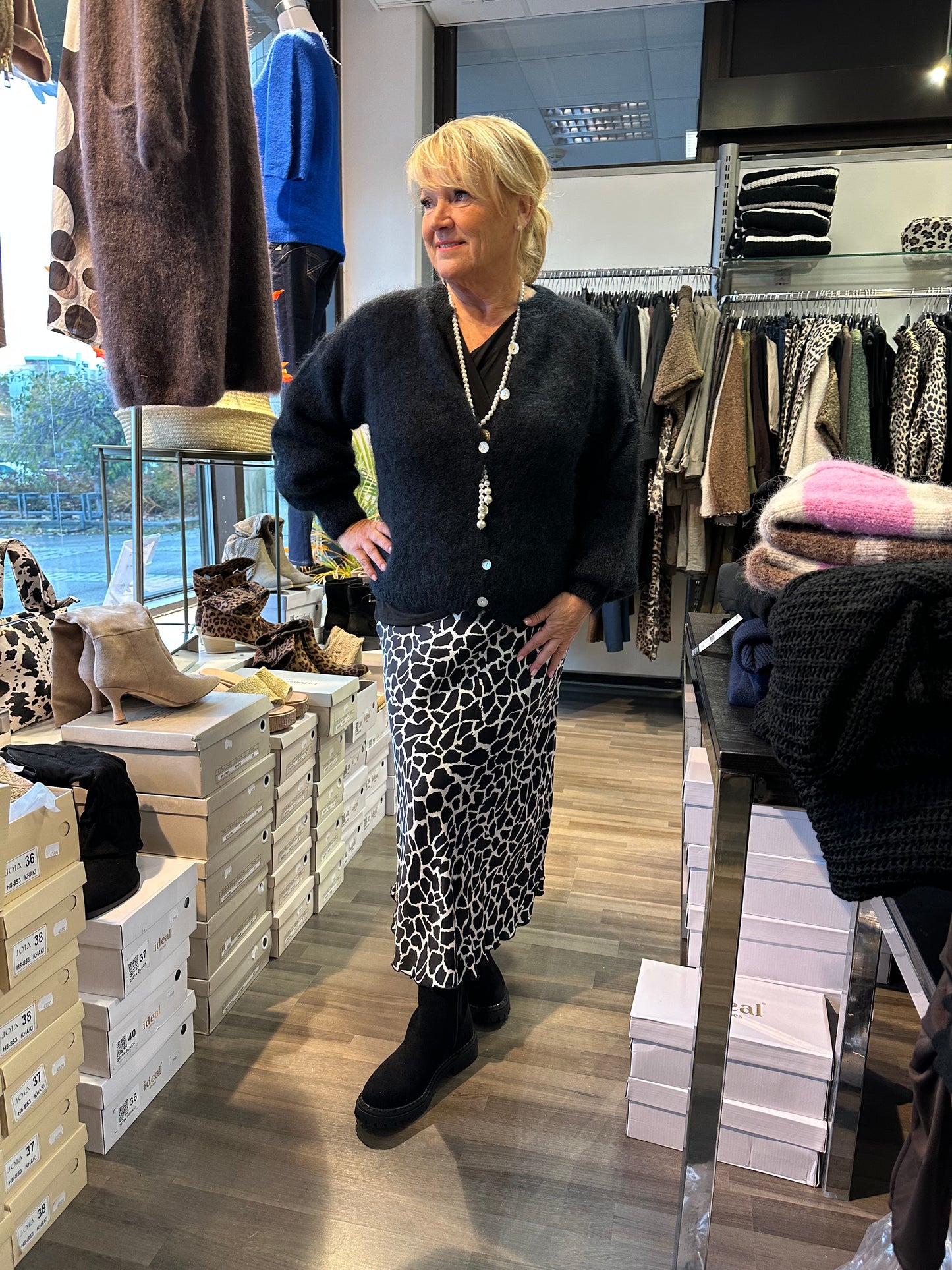 Mohair neuletakki musta