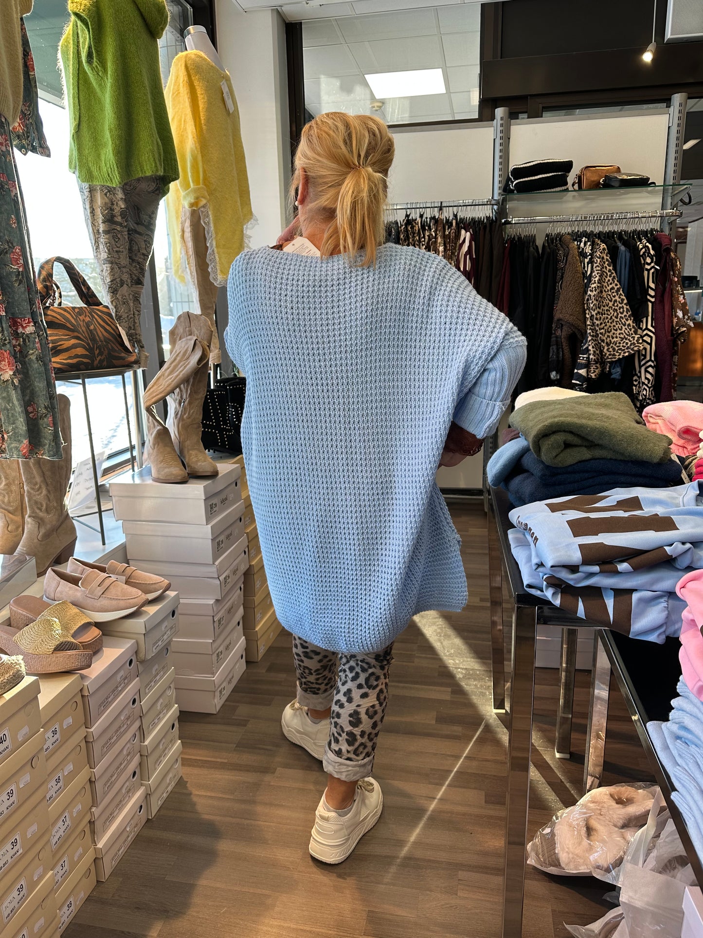 Mikki oversize-neule sininen