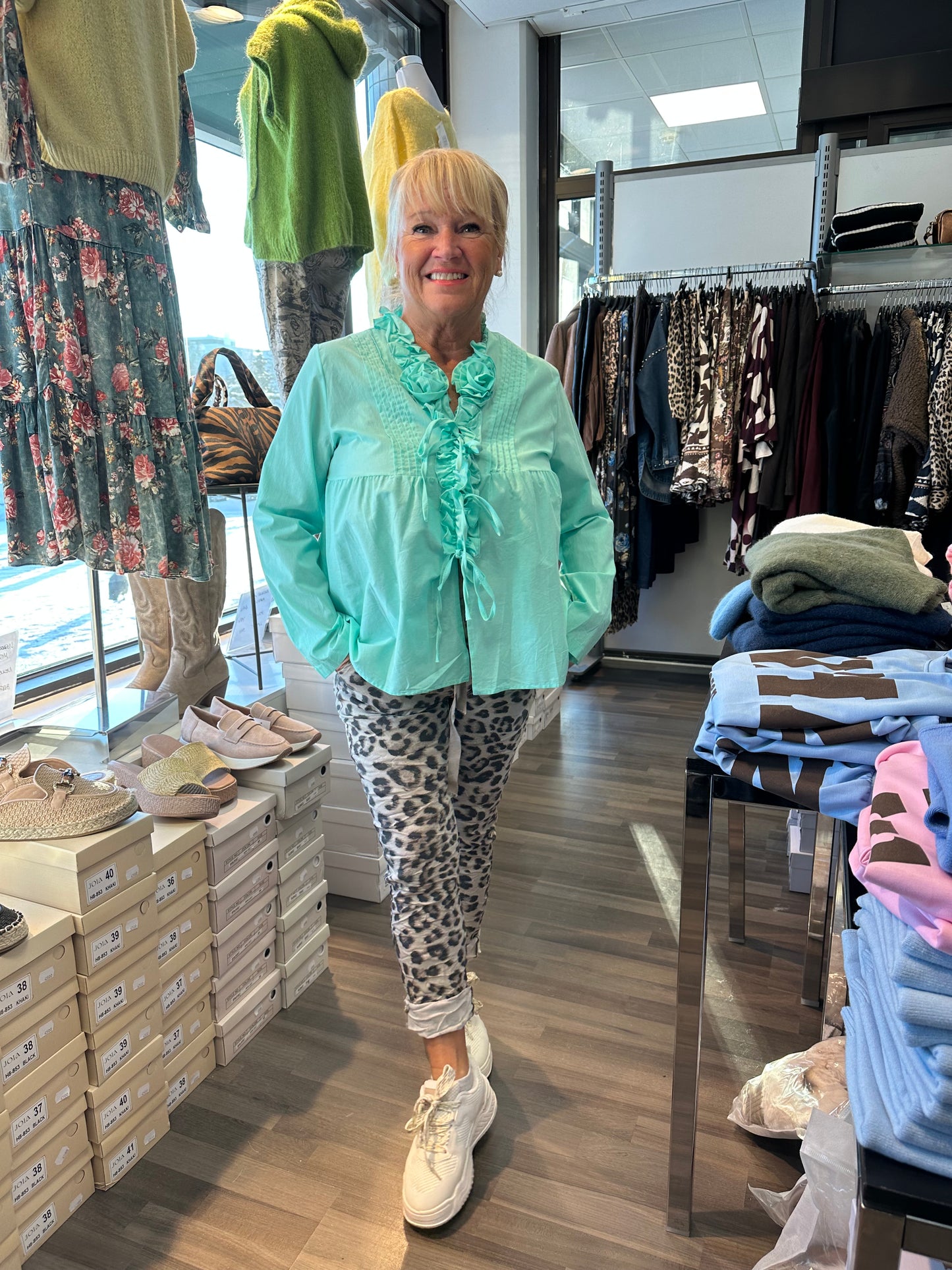 Suloinen puuvillapusero minttu