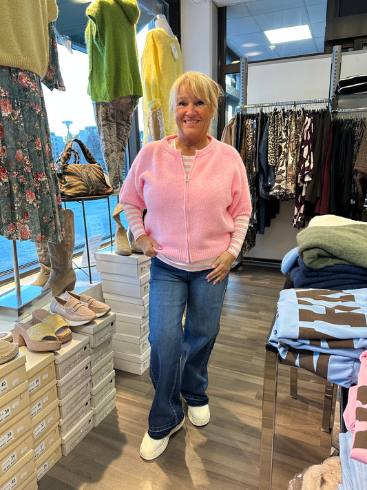 Lyhythihainen neuletakki vetoketjulla roosa