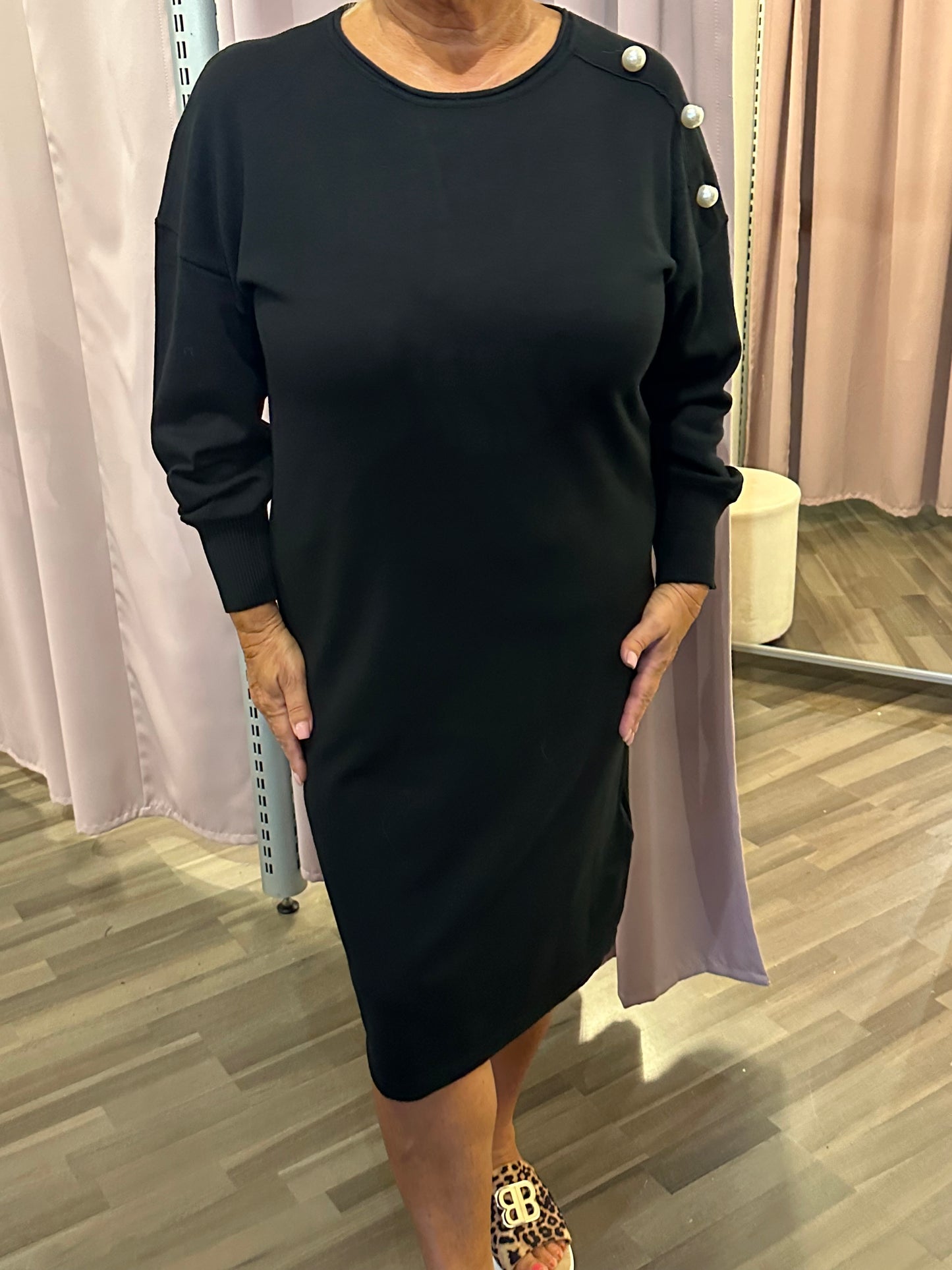 Neulemekko helmillä