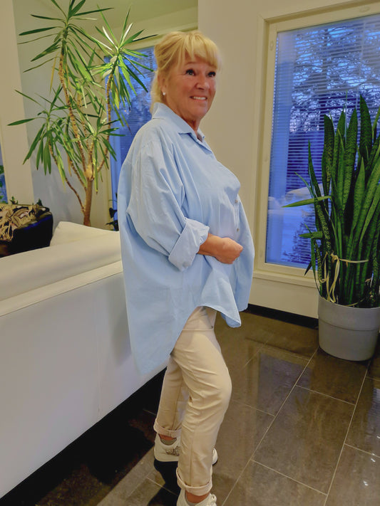 Oversize samettipaitis vaaleansininen