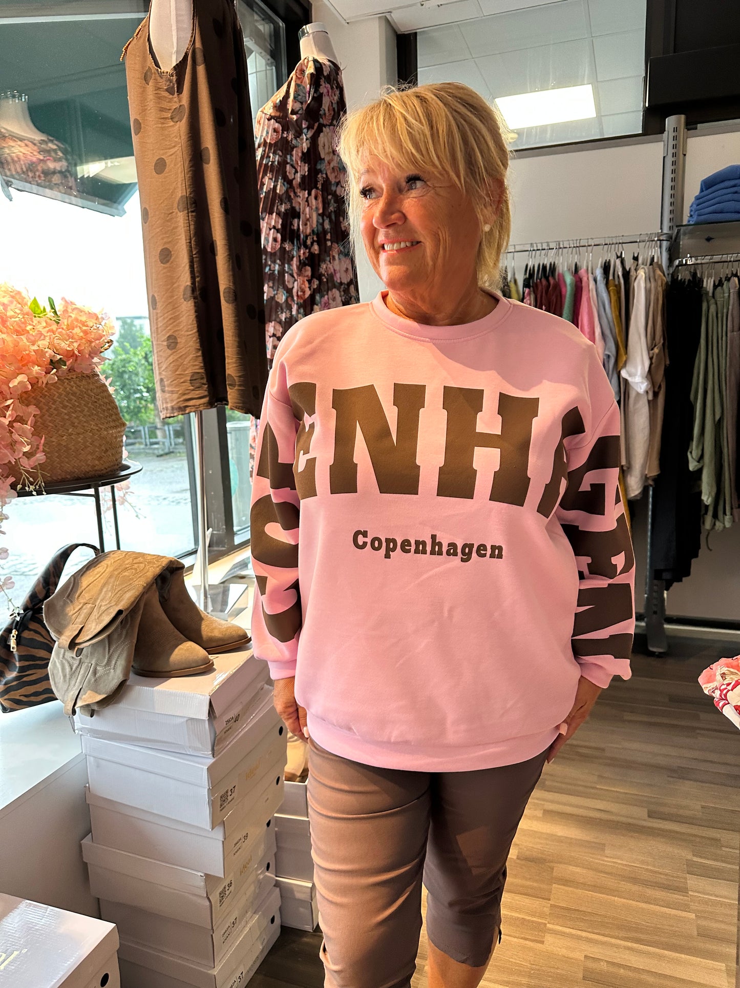 Collegepusero Copenhagen Pink