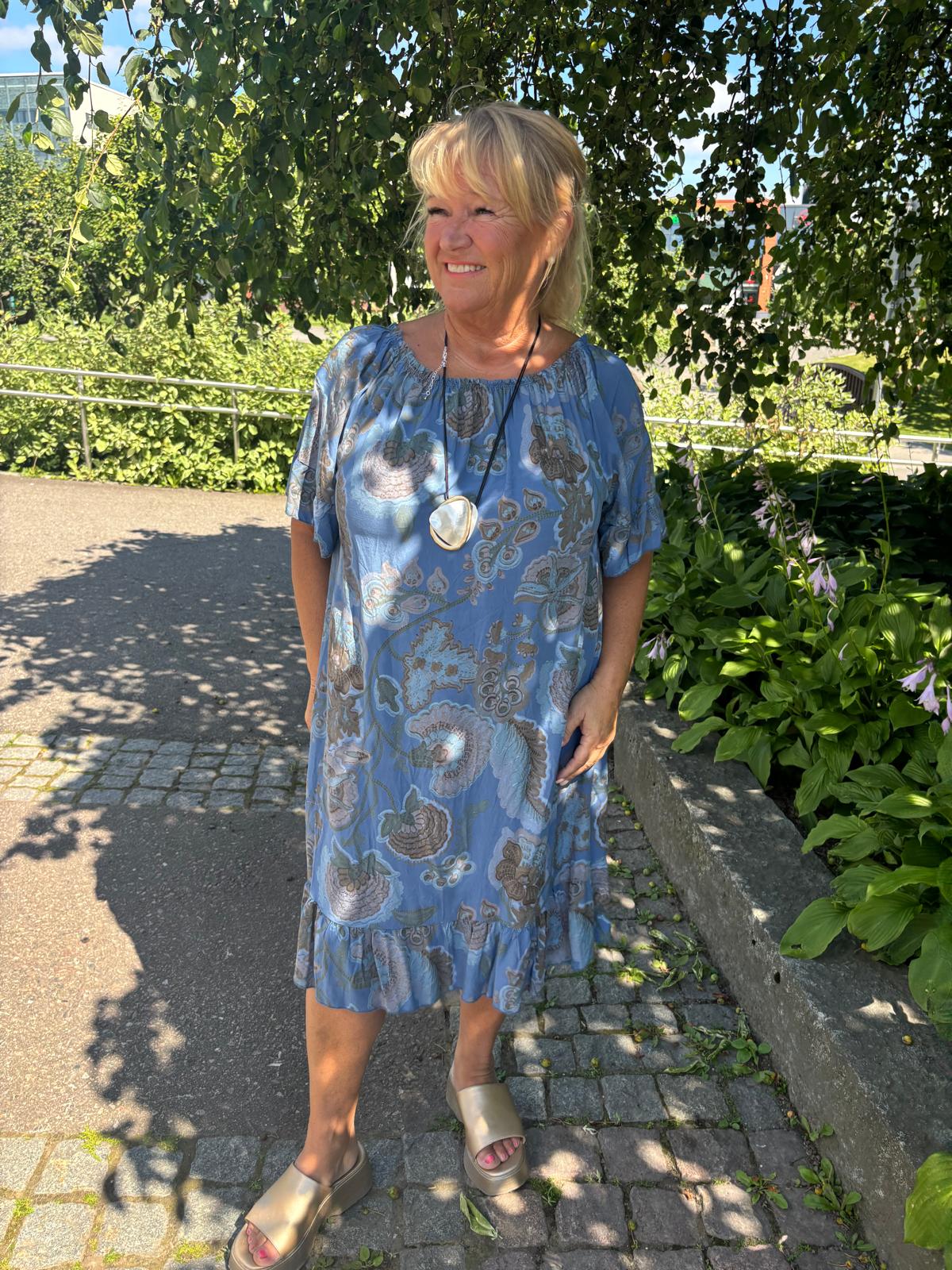 Kuviollinen viskoosimekko (4 väriä)