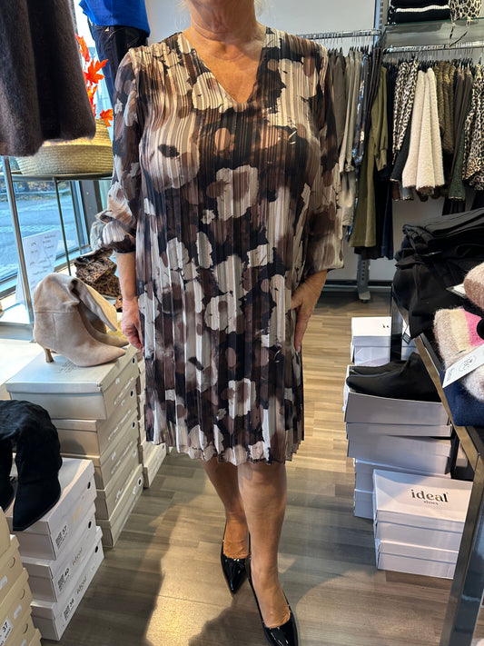 Sifonkitunika/mekko beessi