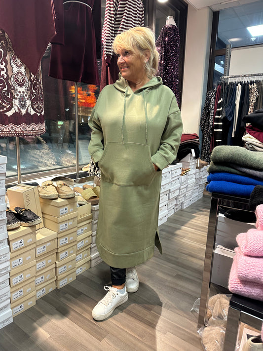 Pitkä hupparimekko vihreä